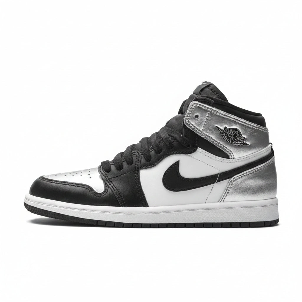 AIR JORDAN 1 RETRO HIGH OG WMNS "Silver Toe"