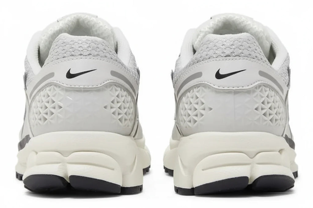 Wmns Air Zoom Vomero 5 'Photon Dust Metallic Silver'