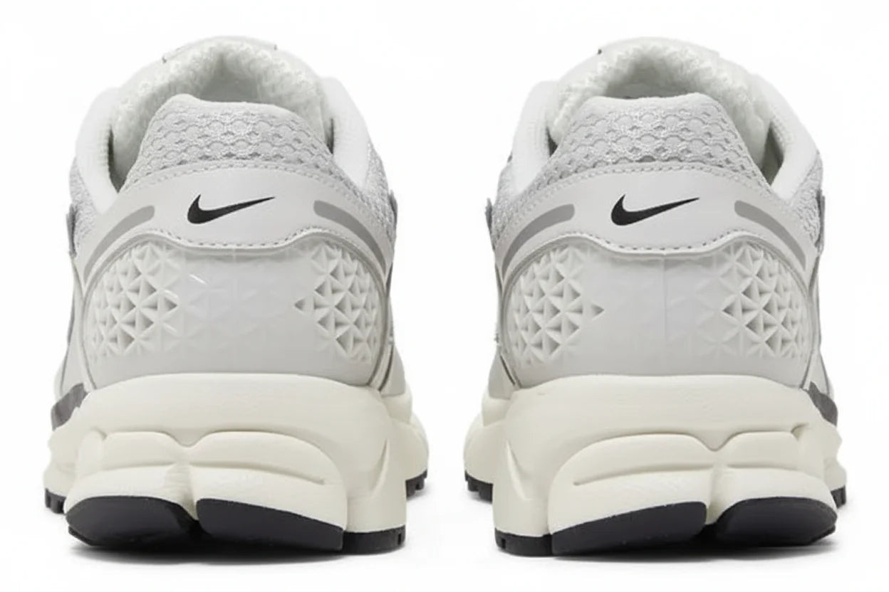 Wmns Air Zoom Vomero 5 'Photon Dust Metallic Silver'