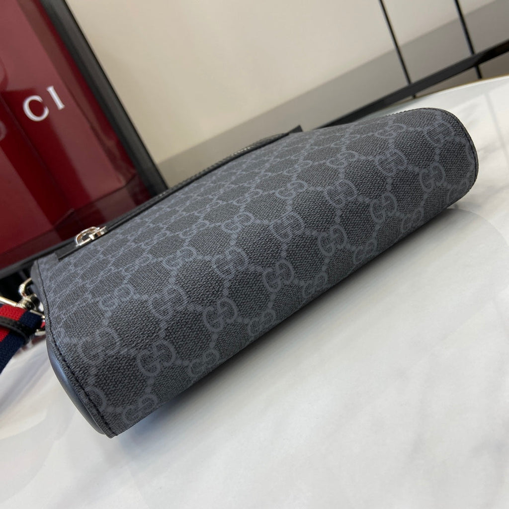 Gucci GG Supreme Small Messenger Bag 'Black'