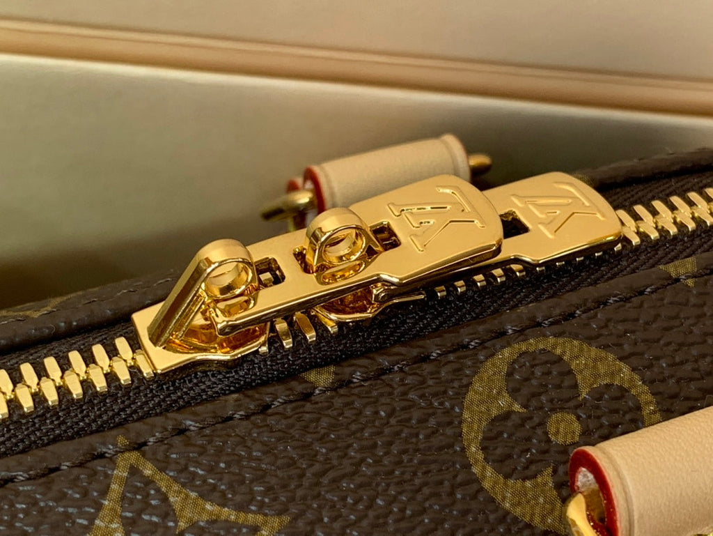 Louis Vuitton Monogram Speedy 20 M46222 125405641